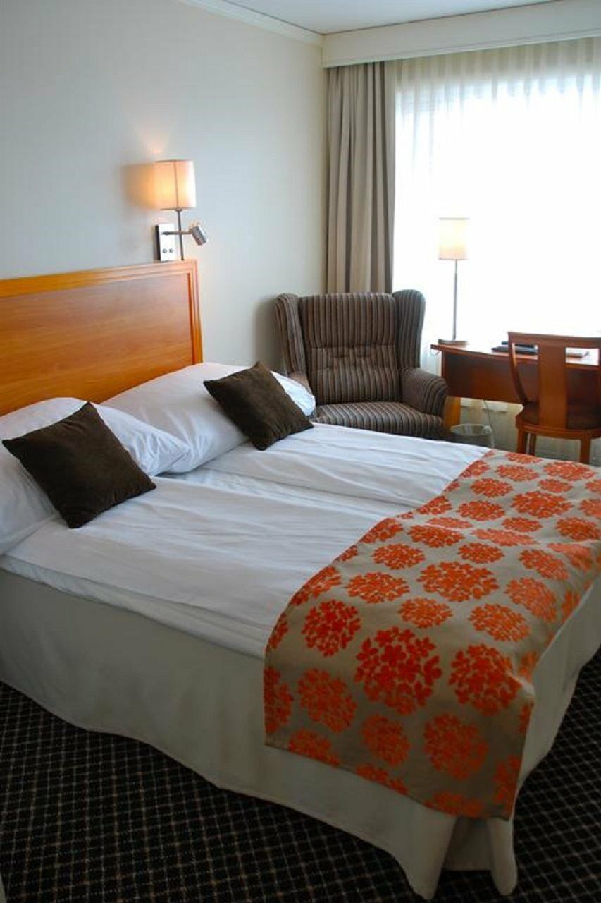 สแกนดิค การ์เดอร์โมน Hotel ภายนอก รูปภาพ